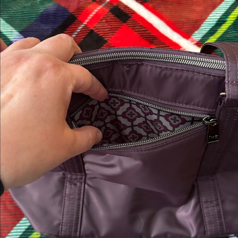 LUG - Catamaran Tote with Anchor Pouch - Picture 7 of 16